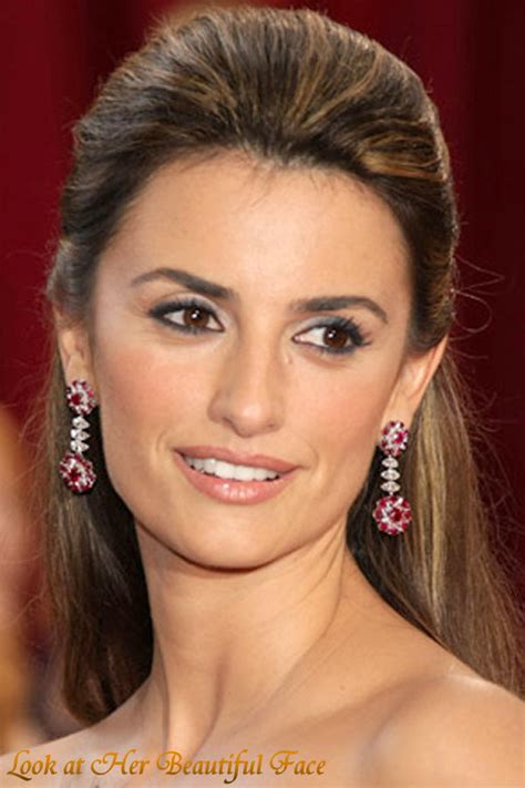 penelope cruz faces.